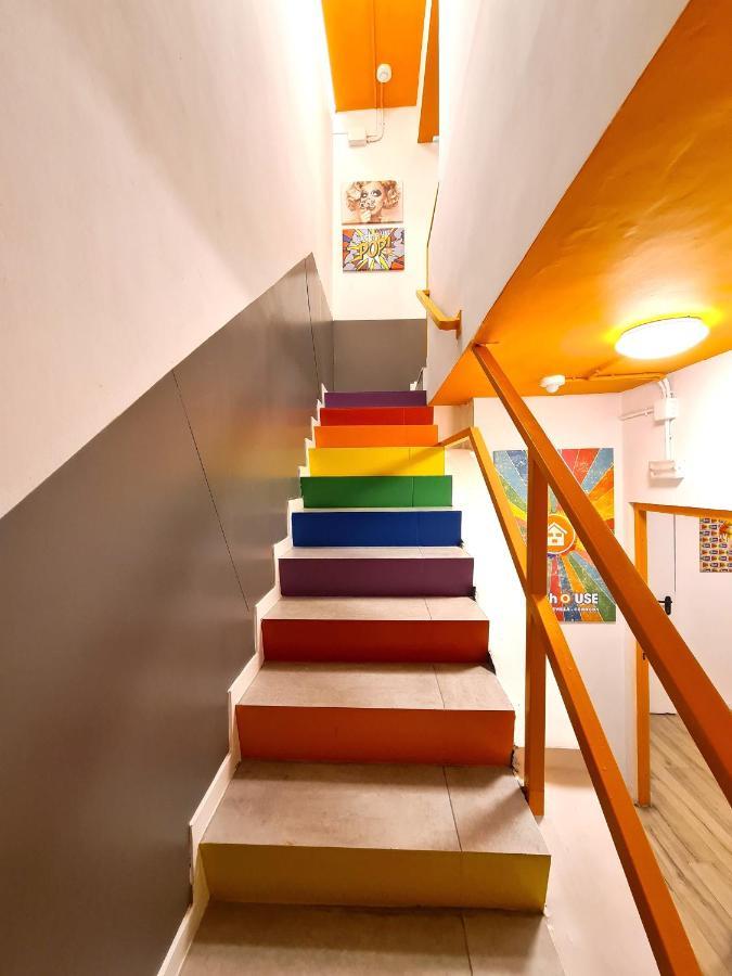 Hostel Arc House Gracia Barcelona Exterior foto